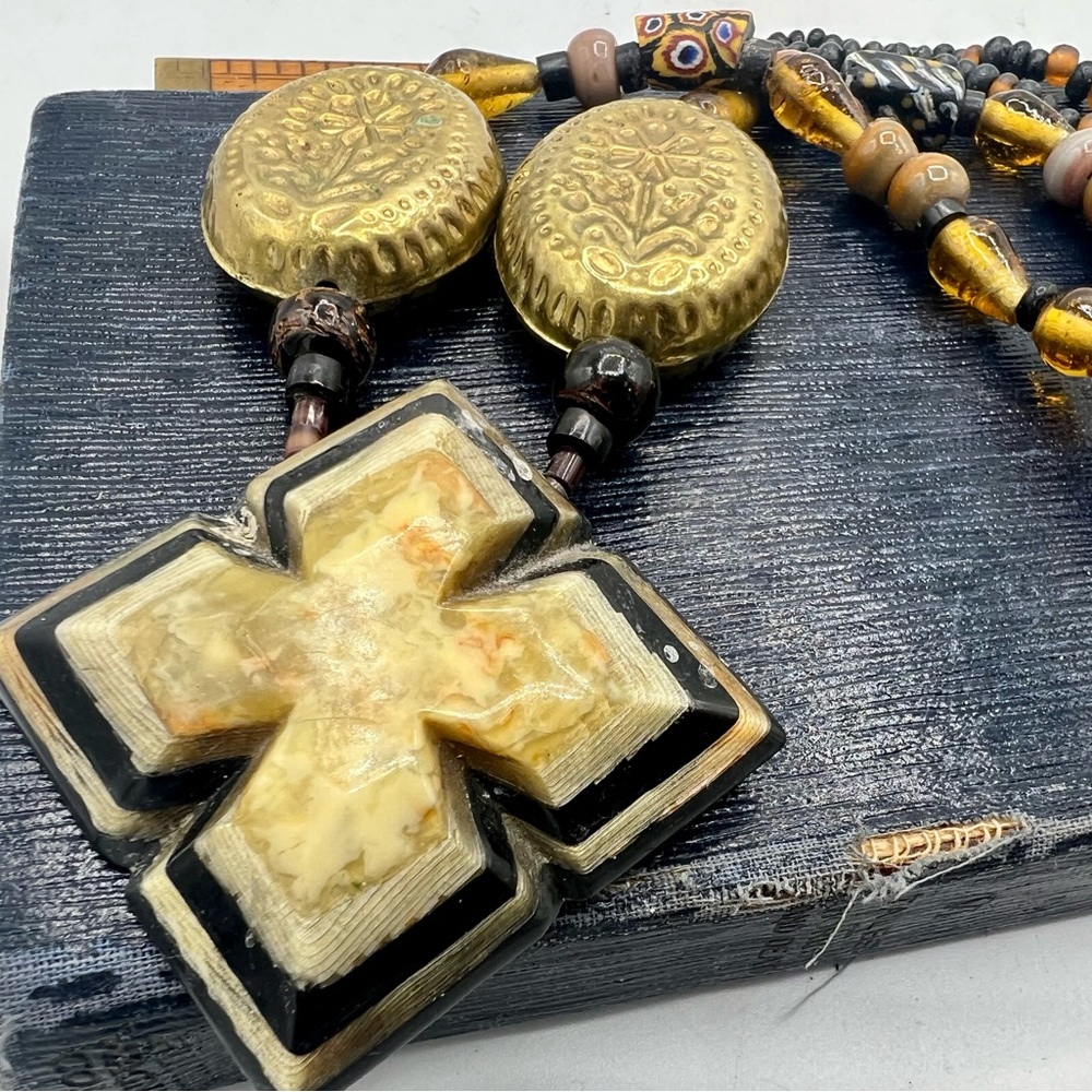 Vintage carved boho tribal necklace 24” India beaded - Picture 6 of 9